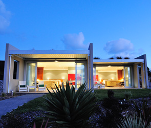 216 Luxury Accommodation Suites